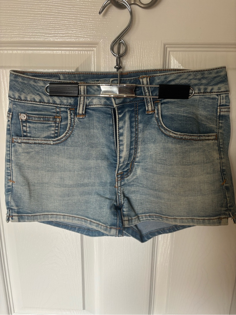 American Eagle Hi-Rise Shortie
